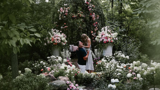 Taylor Swift e Travis Kelce. Todos os detalhes do noivado milionário